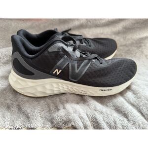 NEW BALANCE Fresh Foam Arishi v4 Women's Athletic Shoe 8